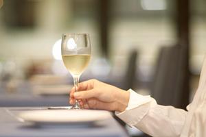 大宮で評判の絶品すた丼が味わえる！伝説のすた丼屋 大宮東口店の魅力と店舗情報